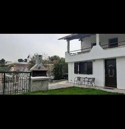 Holiday home παραθαλάσσιο εξοχικό με δύο ξεχωριστούς ορόφους