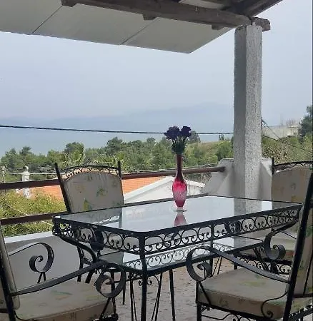 Holiday home παραθαλάσσιο εξοχικό με δύο ξεχωριστούς ορόφους Dhilesi
